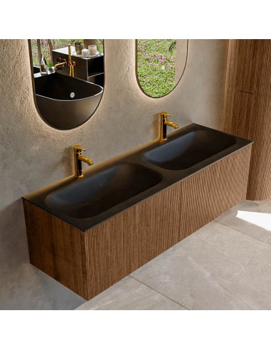 Kurve Komplet Badmiljø I Egetræ Og Solid Surface Med Hanehuller B141 Cm - Valnødsort